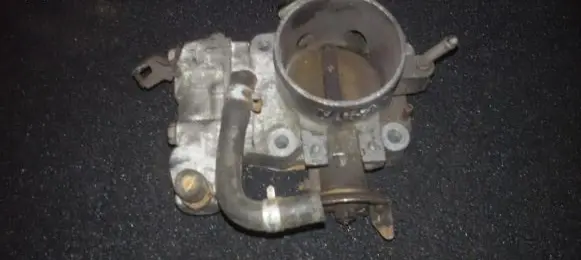 Nissan Primera Throttle valve