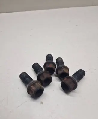 BMW 5 E60 E61 Nuts/bolts 