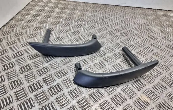 Skoda Octavia Mk2 (1Z) Other rear door trim element 1z0868716 1z0886538 1z0886537