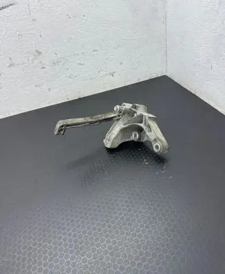 Volkswagen PASSAT B7 Gearbox mounting bracket 1K0199117AQ