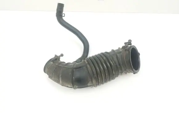 Air intake hose/pipe