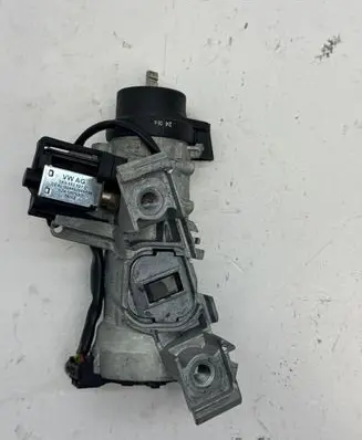 Skoda Octavia Mk2 (1Z) Ignition lock CZK030415350 1K0905865 1K0905851B