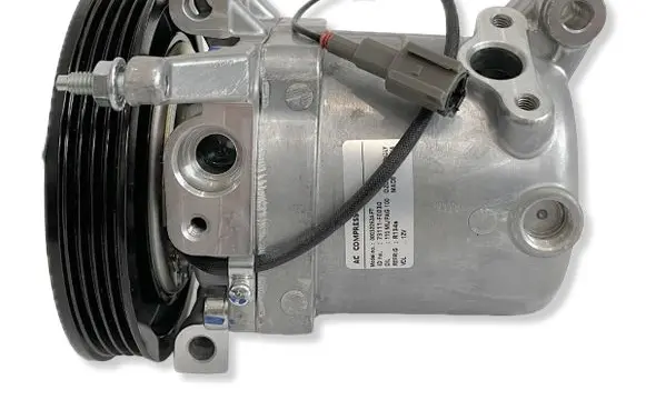 Subaru Impreza III Air conditioning (A/C) compressor (pump) 73111FE030 A4201101A00003