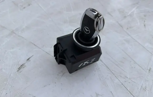 Mercedes-Benz E W212 Ignition lock A2129055200