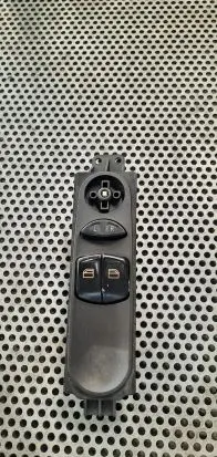 Mercedes-Benz Vito Viano W639 Electric window control switch