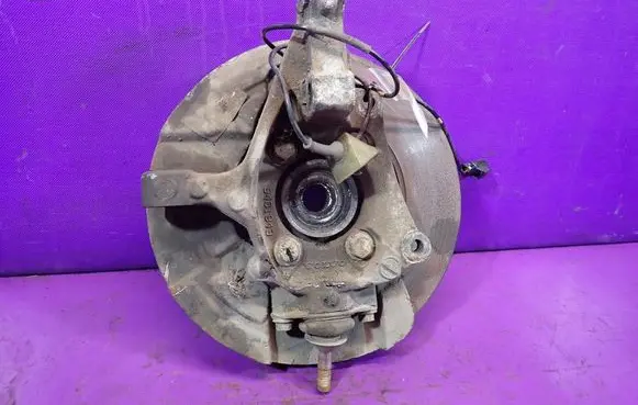 Volvo S60 Front wheel hub spindle knuckle