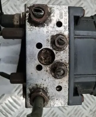 Toyota Corolla E120 E130 ABS Pump 8954102090