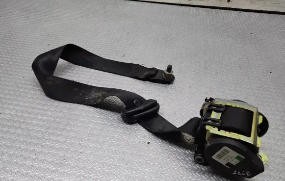 Mercedes-Benz Vaneo W414 Rear seatbelt 561009801