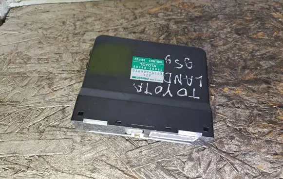 Toyota Land Cruiser (FJ80) Cruise control unit/module 8824060060 0369000063