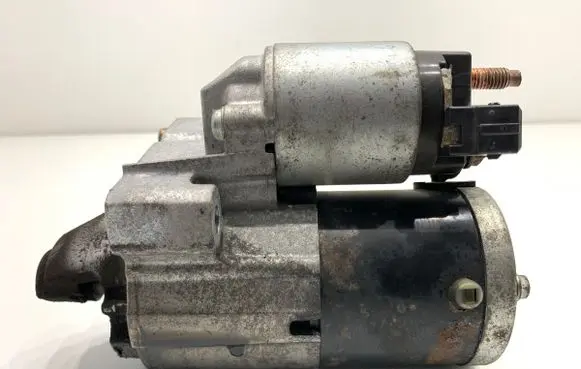 Citroen C4 II Starter motor M000T32272