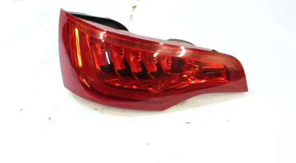 Audi Q7 4L Rear/tail lights 4L0945093F