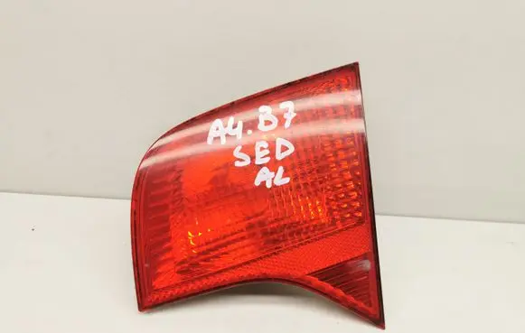 Audi A4 S4 B7 8E 8H Tailgate rear/tail lights 96503802