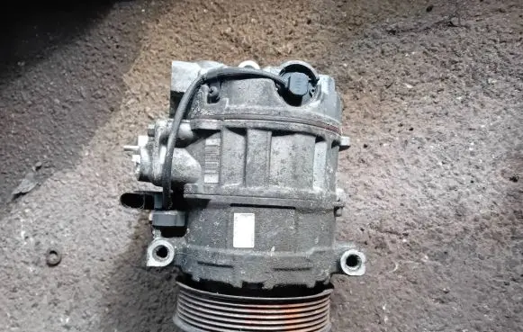 Porsche Cayenne (9PA) Air conditioning (A/C) compressor (pump) 94812601100 0L0939816