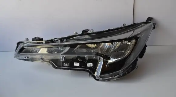 Suzuki Swace Headlight/headlamp 8115002S60
