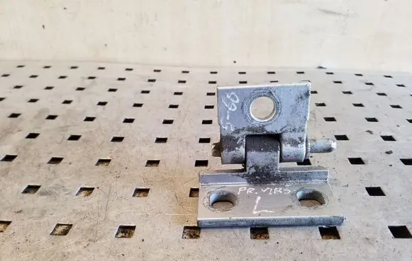 Volvo S60 Front door upper hinge
