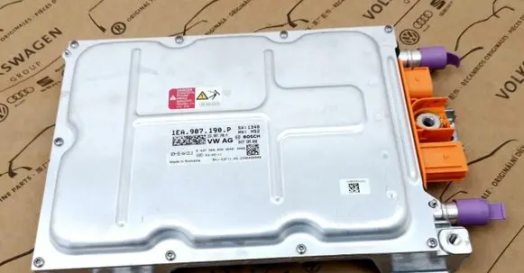 Voltage converter inverter