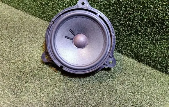Renault Espace V (RFC) Front door high frequency speaker