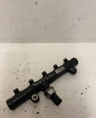 Volvo V50 Fuel main line pipe 9681649580
