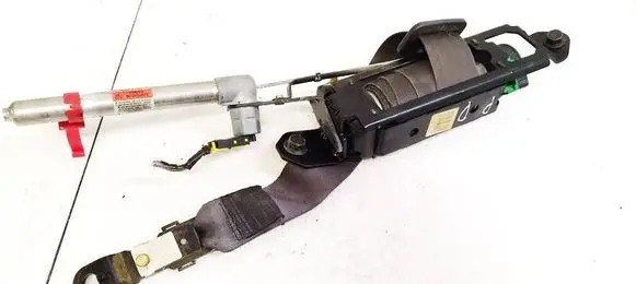 Volvo V70 Front seatbelt 8626240