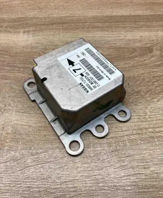 Nissan Primera Airbag control unit/module 988207J700 0285001329