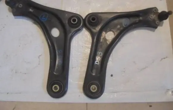Citroen DS3 Front control arm