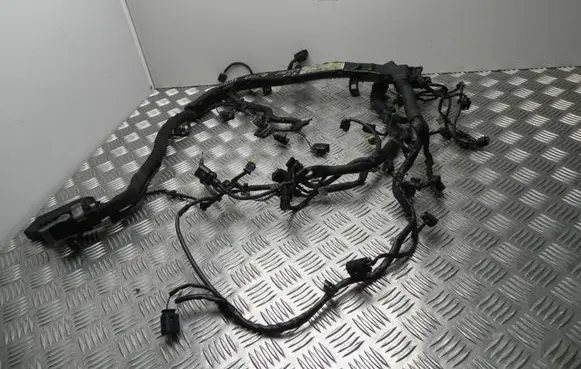 Mercedes-Benz E A207 Engine installation wiring loom A6510100243 VD12192 DEFEKTAS