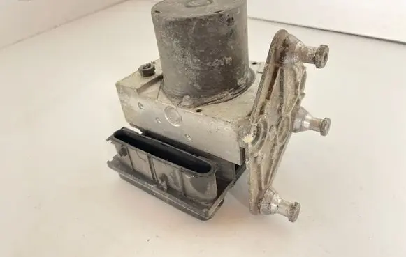 Volkswagen Crafter ABS Pump A001446 0265235031