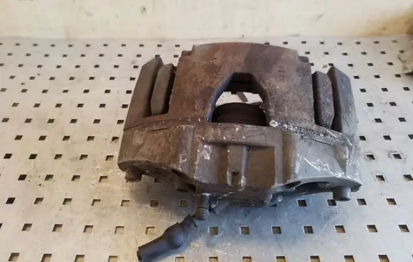 Volvo XC90 Front brake caliper