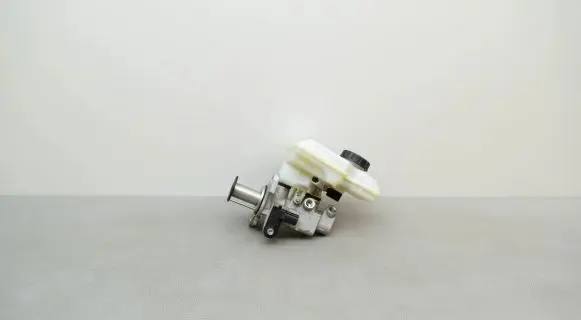 Brake fluid reservoir
