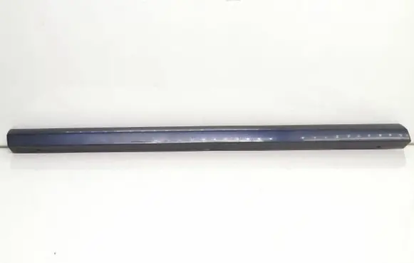 Volvo V70 Front door trim (molding) 39863132 91065