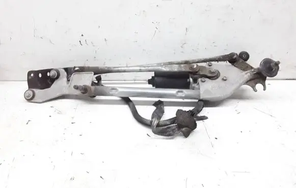 Nissan Primera Front wiper linkage and motor 28810AU310