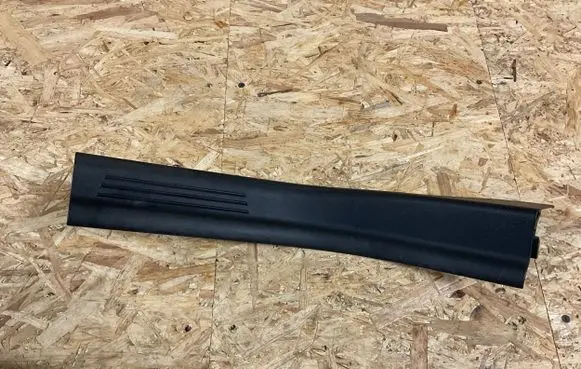 Volvo V50 Rear sill trim cover 8641786 11137 1110136