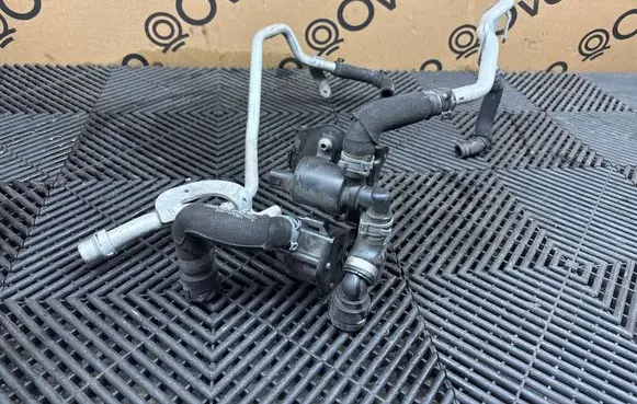Audi A8 S8 D4 4H Electric auxiliary coolant/water pump 4H0121671D