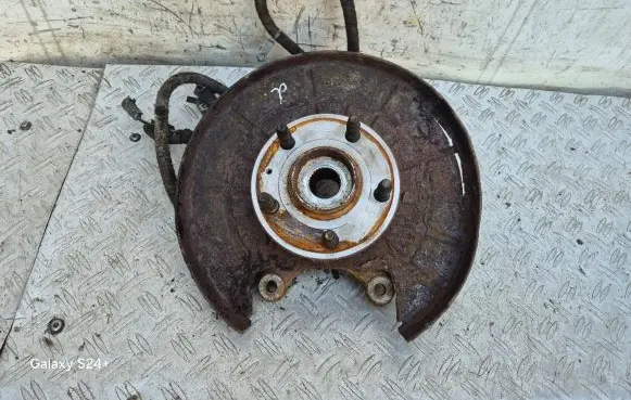 Opel Insignia A Rear wheel hub 23483154