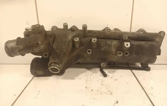 Mercedes-Benz E W211 Intake manifold A6420901137