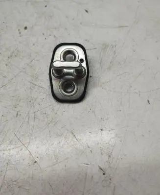 Peugeot 508 RXH Front door lock loop/hook striker 965546638