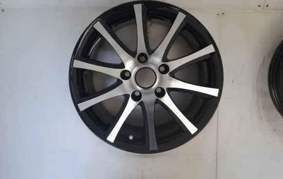 Toyota Avensis T270 R16 alloy rim KBA48736