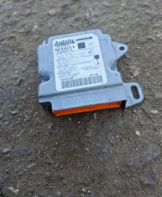 Renault Scenic I Airbag control unit/module 7700437471A 9329LE01364 550803800