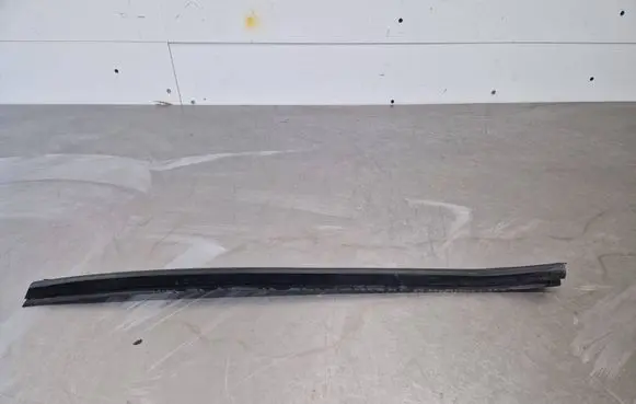 Mercedes-Benz C W206 Rubber seal front coupe door window A2067250300