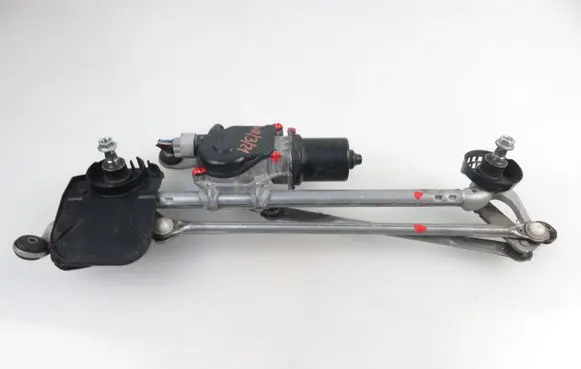 Infiniti Q50 Front wiper linkage 
