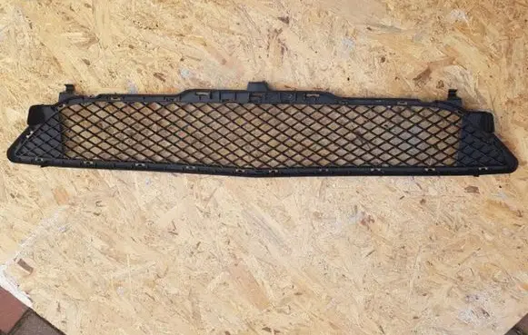 Mercedes-Benz B W246 W242 Front bumper lower grill A2468851122