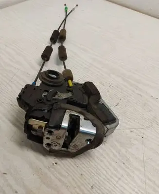 Lexus IS 220D-250-350 Rear door lock 7f0707