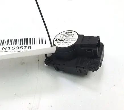 Mini Paceman (R61) Heater blower motor/fan resistor 9286871