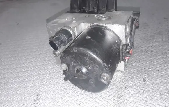 Mercedes-Benz A W168 ABS Pump 0265202461 A0044310912