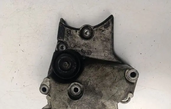 Opel Insignia A Engine mounting bracket 55566020 428702815