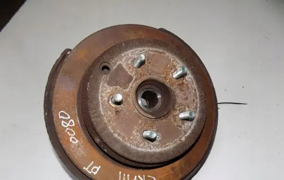 Honda CR-V Rear wheel hub spindle/knuckle 213hgfw23723b