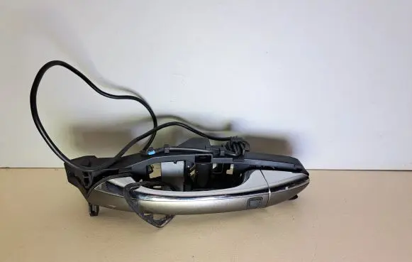 Mercedes-Benz CLS C219 Rear door exterior handle