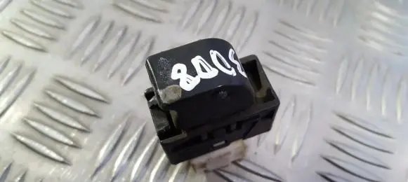 Nissan Almera Electric window control switch