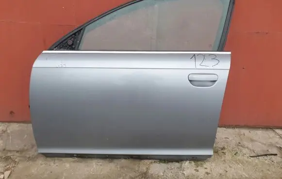 Audi A6 S6 C6 4F Front door