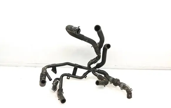 Audi A4 S4 B9 8W Engine coolant pipe/hose 04L122157CC